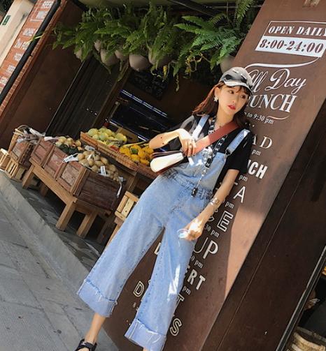 2018春装最流行显瘦减龄背带裤搭配精选(图) 2018春装最流行显瘦减龄背带裤搭配精选(图)