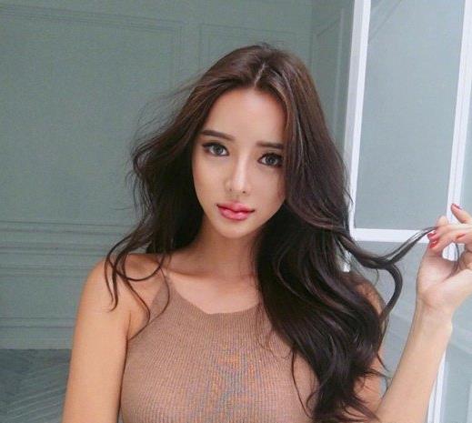 今年最具气质的长发发型 女神必备发型推荐(图) 今年最具气质的长发发型 女神必备发型推荐(图)