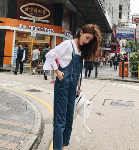 2018春装最流行显瘦减龄背带裤搭配精选(图) 2018春装最流行显瘦减龄背带裤搭配精选(图)