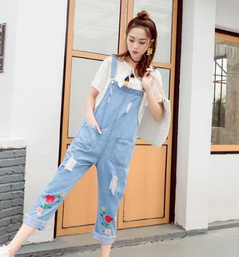 2018春装最流行显瘦减龄背带裤搭配精选（图）