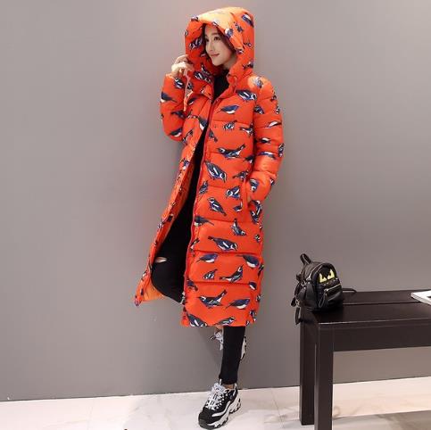 宽松立领面包服搭配链条包：满满的潮范儿（图）