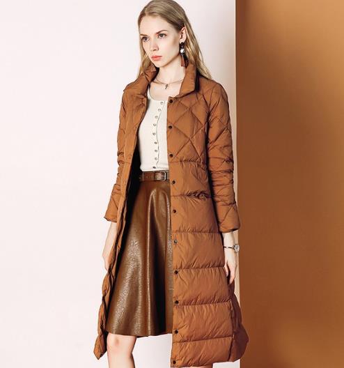 短款羽绒服的多种搭配:显高瘦也最酷
短款羽绒服的多种搭配:显高瘦也最酷