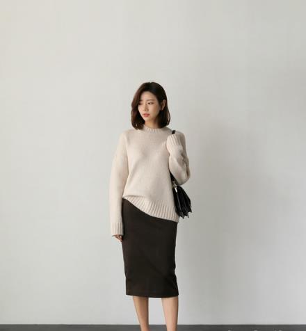 毛衣怎么搭配好看 2018韩国流行毛衣最美穿搭