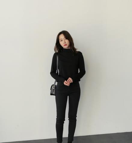 毛衣怎么搭配好看 2018韩国流行毛衣最美穿搭