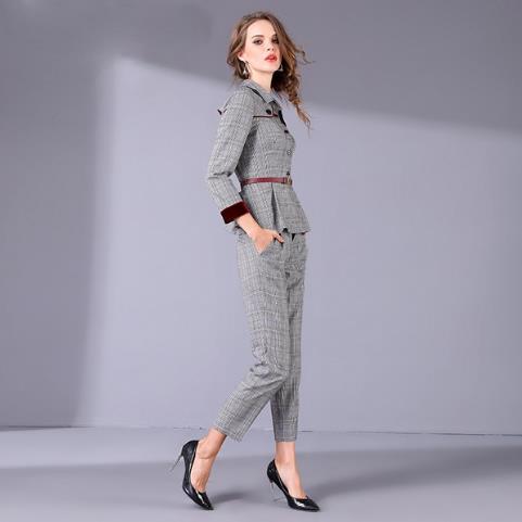 2018早春开衩系带九分裤套装穿搭示范（图）