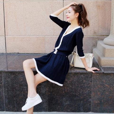 2018早春开衩系带九分裤套装穿搭示范（图）