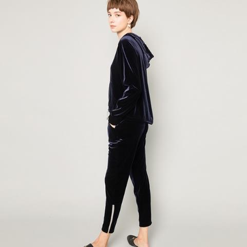 2018早春开衩系带九分裤套装穿搭示范（图）