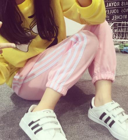 时尚百搭休闲裤可以轻松应对各种场合