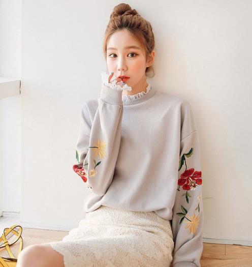 2018这个早春看卫衣花样百出(图) 2018这个早春看卫衣花样百出(图)