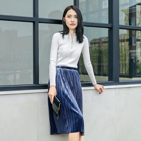 减龄第一的背带元素 丝绒背带短裙分享(图) 减龄第一的背带元素 丝绒背带短裙分享(图)