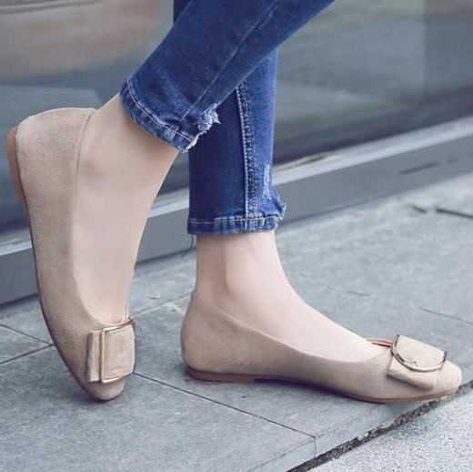 今年最火的几款高跟鞋 时髦又个性(图) 今年最火的几款高跟鞋 时髦又个性(图)