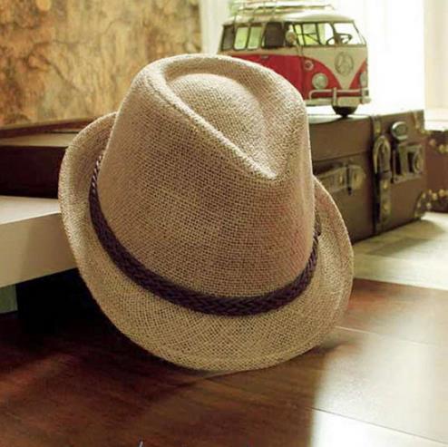 帽子控看过来 这几款时尚潮帽轻松做女神（图）