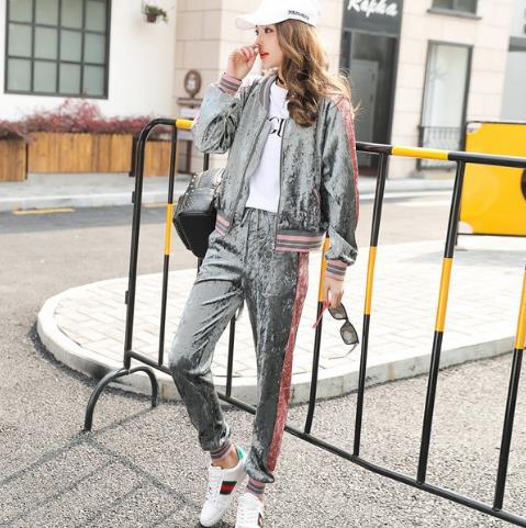 没什么比套装更实用 轻松搞定换季搭配（图）