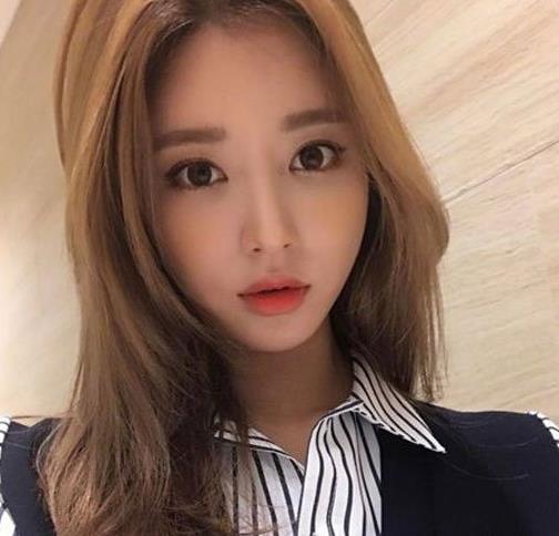 冬季女生最流行的烫发发型图片精选（图）