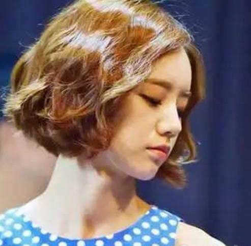 性感又可爱的潮人范儿蛋卷烫发分享(图) 性感又可爱的潮人范儿蛋卷烫发分享(图)