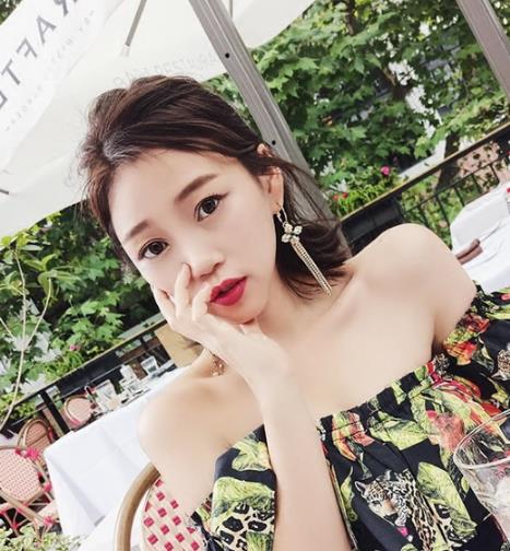 这几款简约又时髦的耳环 优雅大气(图) 这几款简约又时髦的耳环 优雅大气(图)