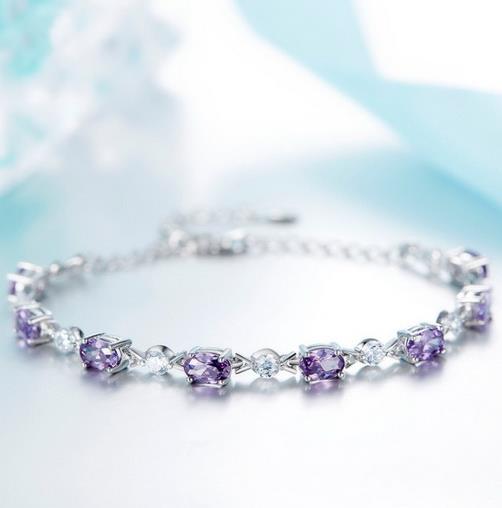 简约秀气的水晶手链 凸显文艺淑女范（图）