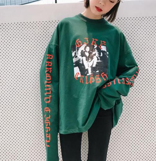 	
春季一定要有这6款长袖T恤 时尚与显瘦兼顾
