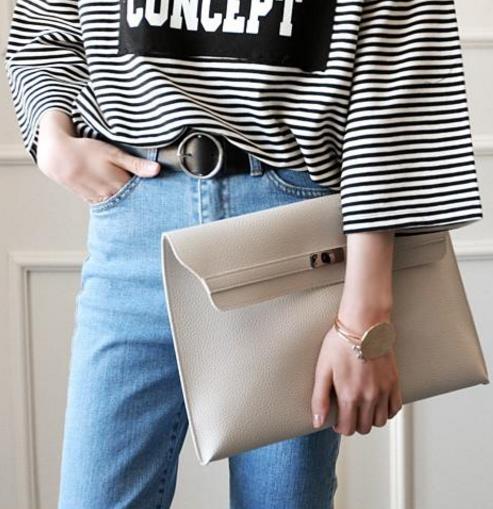 最新潮的几款手拿包:时髦洋气手拿包推荐(图) 最新潮的几款手拿包:时髦洋气手拿包推荐(图)