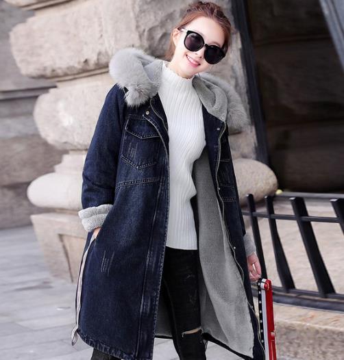 这几款时髦又知性的牛仔外套陪伴度过凛冬（图） 