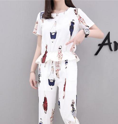 胖MM早春衣橱必备巨显瘦的大码套装(图) 胖MM早春衣橱必备巨显瘦的大码套装(图)