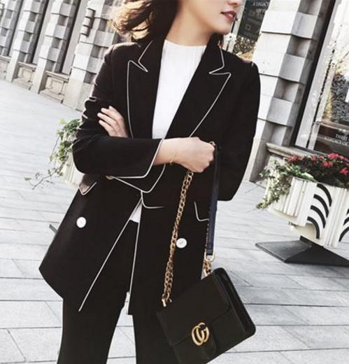 早春备一件西装小外套正合适:保暖又提升气质 早春备一件西装小外套正合适:保暖又提升气质