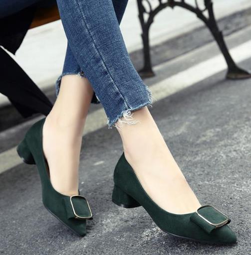 这些低跟鞋照样也能穿出女神气质（图）