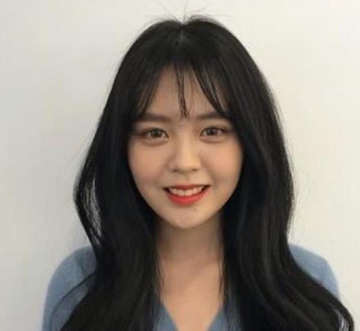 2018款女生长卷发发型 彰显浪漫唯美气质（图）