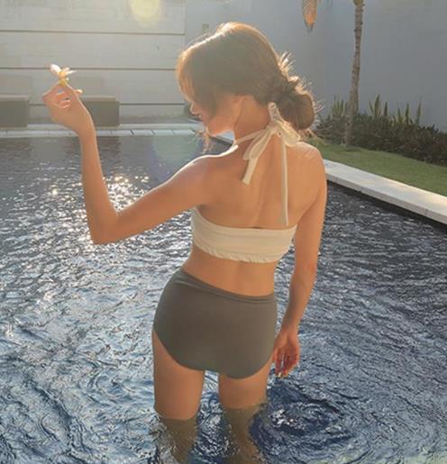 这几款温泉服穿起来比国际模特还高挑 太性感了