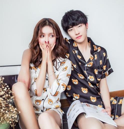 这几款气质睡衣 穿出性感身材(图) 这几款气质睡衣 穿出性感身材(图)