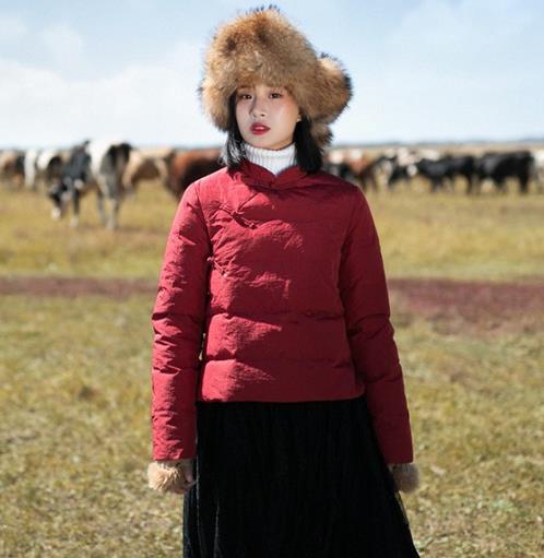 早春首选小立领羽绒夹克:酷帅又不失知性(图) 早春首选小立领羽绒夹克:酷帅又不失知性(图)