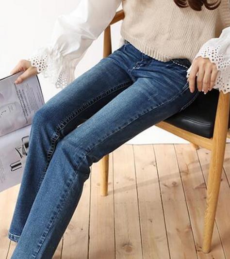 皮衣搭配牛仔裤 让你秒变时尚达人