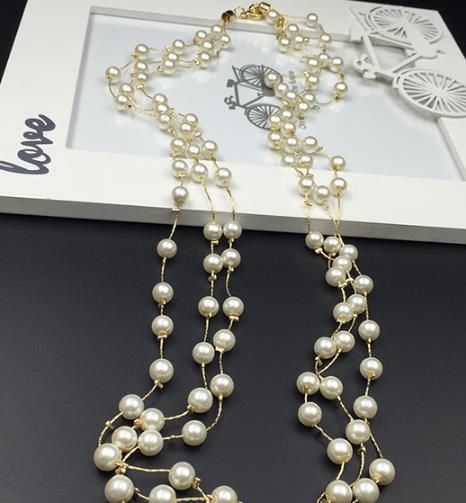 如何为秋冬的风格增加色彩:精致毛衣链分享 如何为秋冬的风格增加色彩:精致毛衣链分享