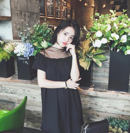 学明星刘亦菲这样穿连衣裙准没错 太美了（图）