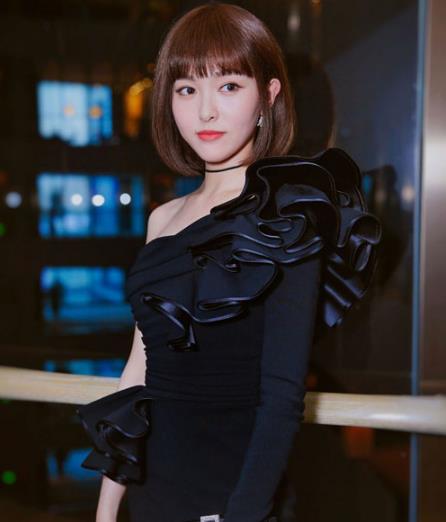 女生梳什么样的刘海最美 明星教你最潮刘海搭配 女生梳什么样的刘海最美 明星教你最潮刘海搭配