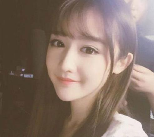 	
2018冬季女生最新时尚发型示范图片精选（图）
