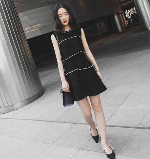 今年最流行的连衣裙搭配：时尚又显瘦（图）