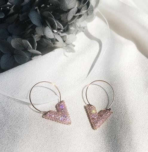 日韩个性气质百搭耳环搭配 更有女神范儿