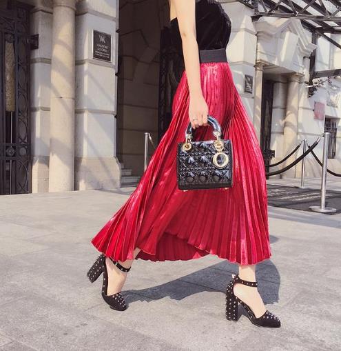 这个春季流行大牌风范的半身裙:高贵优雅(图) 这个春季流行大牌风范的半身裙:高贵优雅(图)