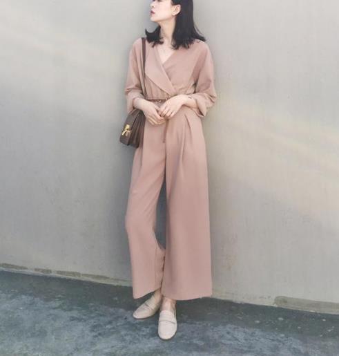 如何让小个子拥有视觉大长腿 阔腿裤让你更有范