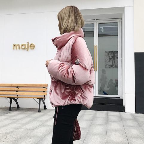 短款羽绒服的多种搭配：端庄大气（图）