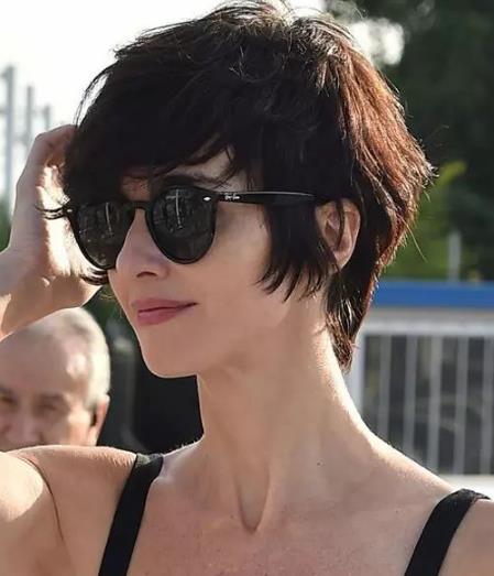 越剪越短越时髦 人见人爱的明星同款短发示范（图）