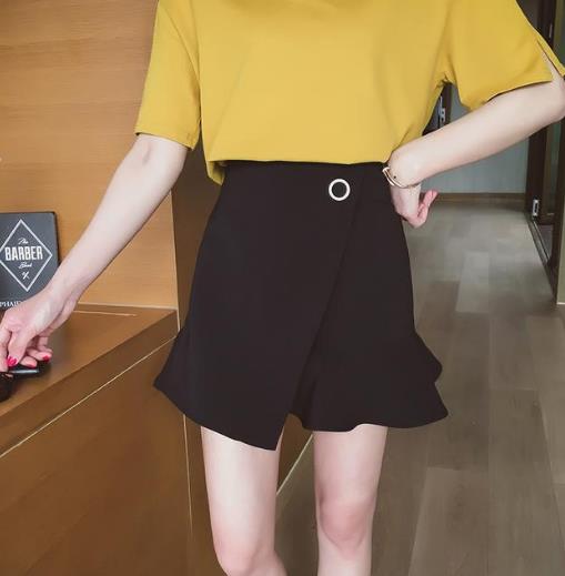 小个子女生必备短款半身裙 显高又显瘦(图) 小个子女生必备短款半身裙 显高又显瘦(图)