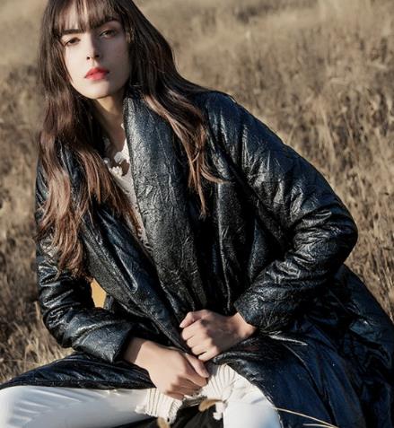 如何打破冬日无聊穿搭：时髦羽绒服穿出超模感