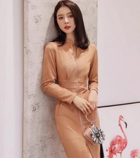 简约职场穿搭 优雅时尚套装推荐（图）