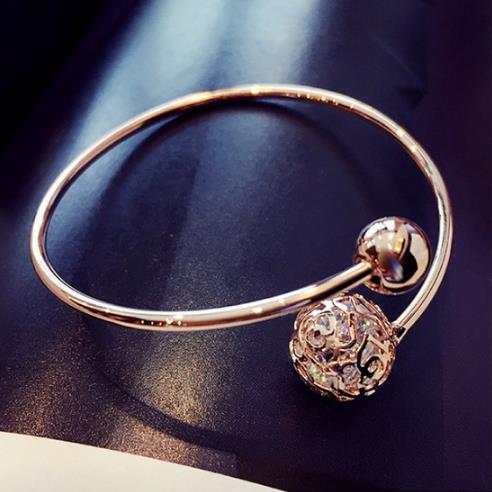 复古又时尚的6款气质手链搭配精选（图）