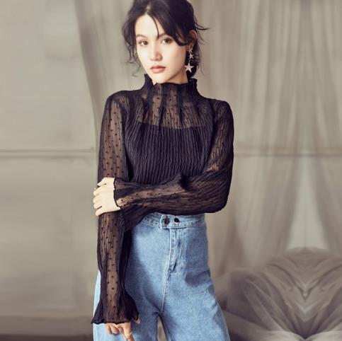 这几款雪纺蕾丝衫搭配 微微一透比较有韵味 这几款雪纺蕾丝衫搭配 微微一透比较有韵味