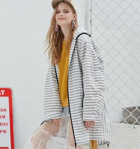 宽松舒适的早春外套 时尚显瘦显气质