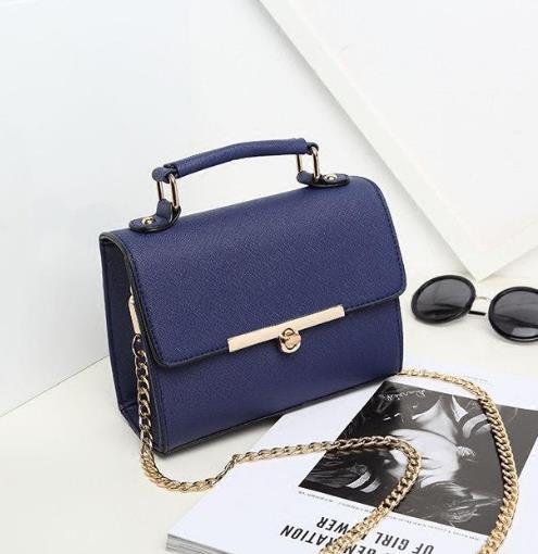 百搭多变的链条包搭配 随心所欲做女神