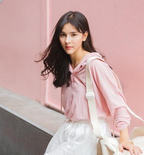 如何才能玩转一个春季 帅气十足卫衣秀